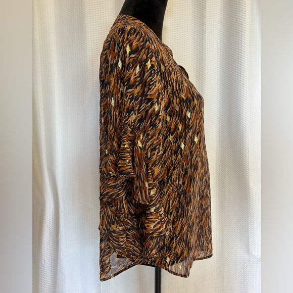 Vince Camuto v-neck 3/4 sleeve glittery blouse size medium - Picture 5 of 8